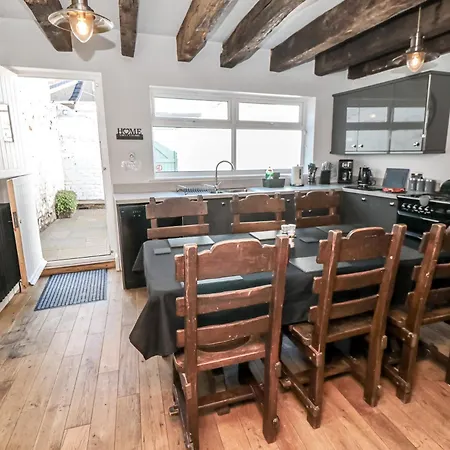 Smuggler's Hatch Marske-by-the-Sea